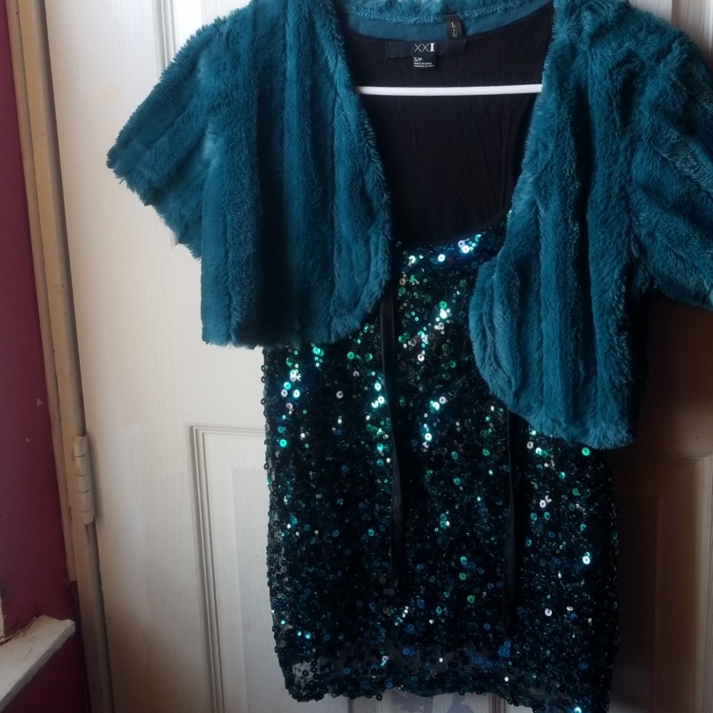 Teal sequin  top and teal faux  fur vest